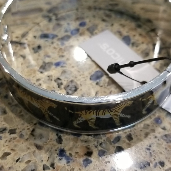 🐅HP🐅 LAST 1! Chico's Tiger Print Cuff Bracelet - Picture 5 of 9